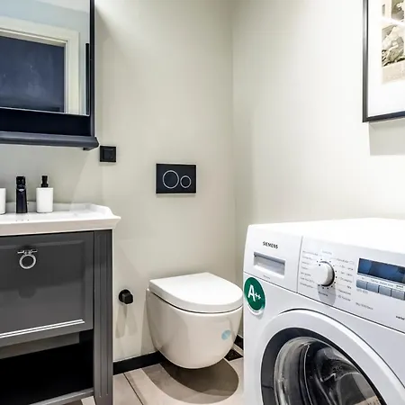 City Apartment *